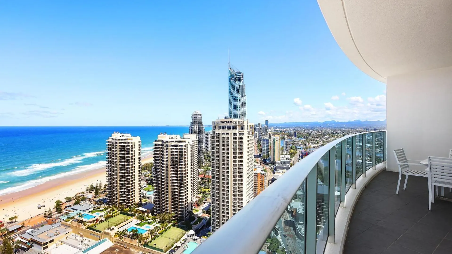 Number 1 H Residences - Wifi, Parking & More By Gold Coast Holidays Lägenhet