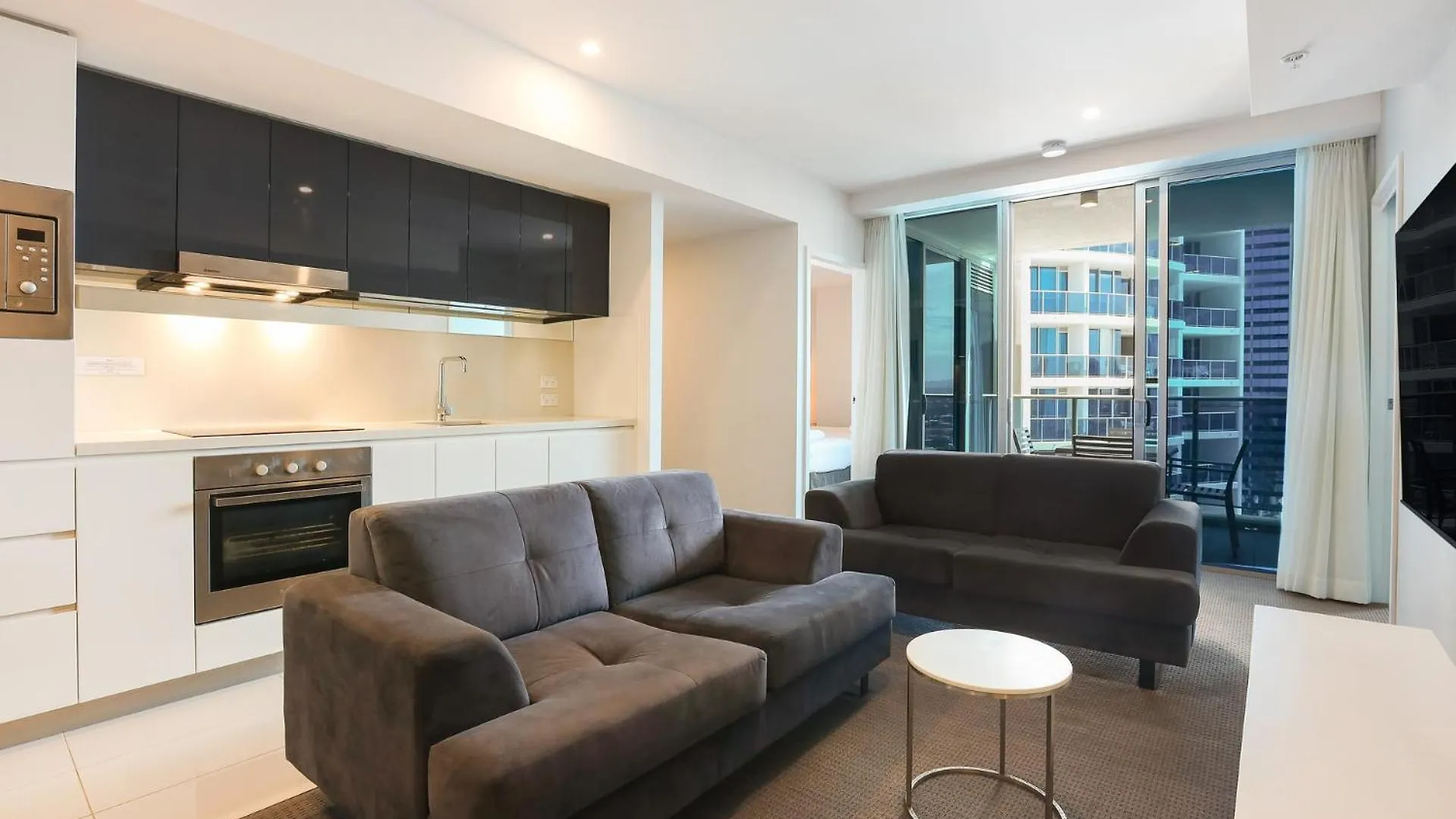 Number 1 H Residences - Wifi, Parking & More By Gold Coast Holidays Apartment