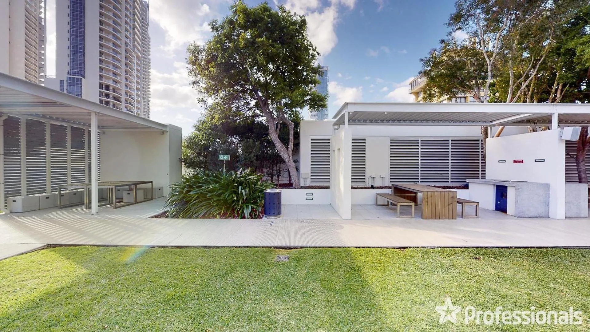 Number 1 H Residences - Wifi, Parking & More By Gold Coast Holidays Apartment