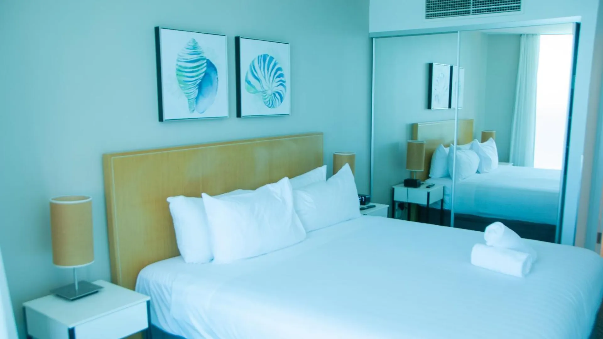 Number 1 H Residences - Wifi, Parking & More By Gold Coast Holidays Australia
