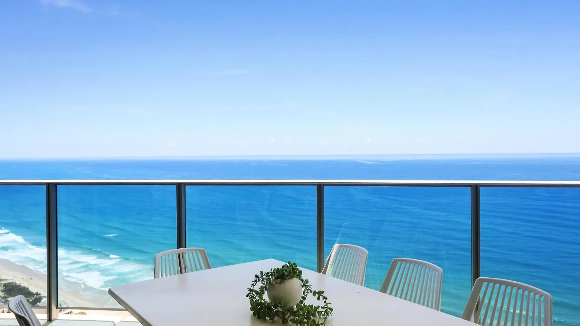 Number 1 H Residences - Wifi, Parking & More By Gold Coast Holidays 0*,
