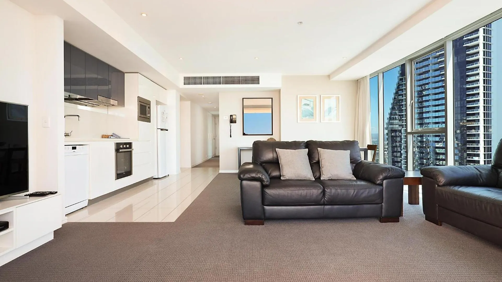 Number 1 H Residences - Wifi, Parking & More By Gold Coast Holidays