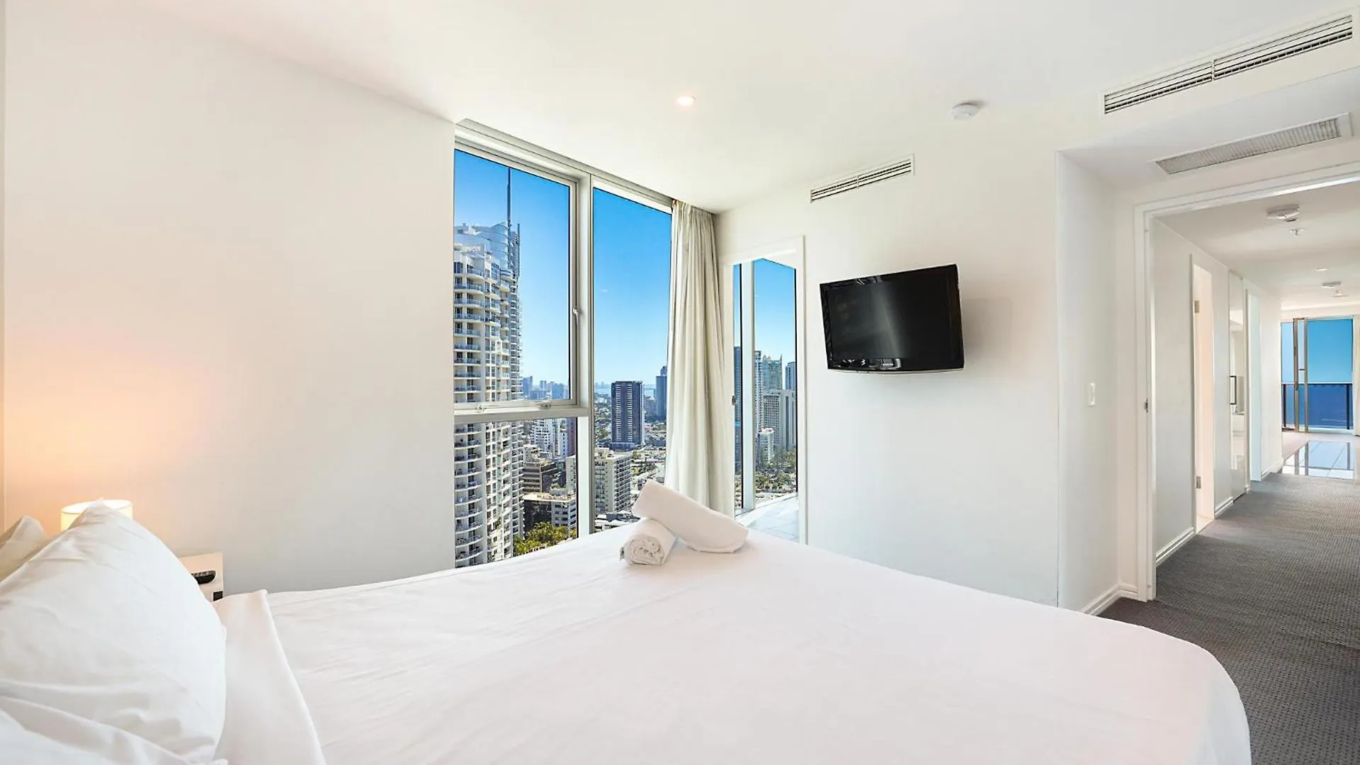 Number 1 H Residences - Wifi, Parking & More By Gold Coast Holidays Australia